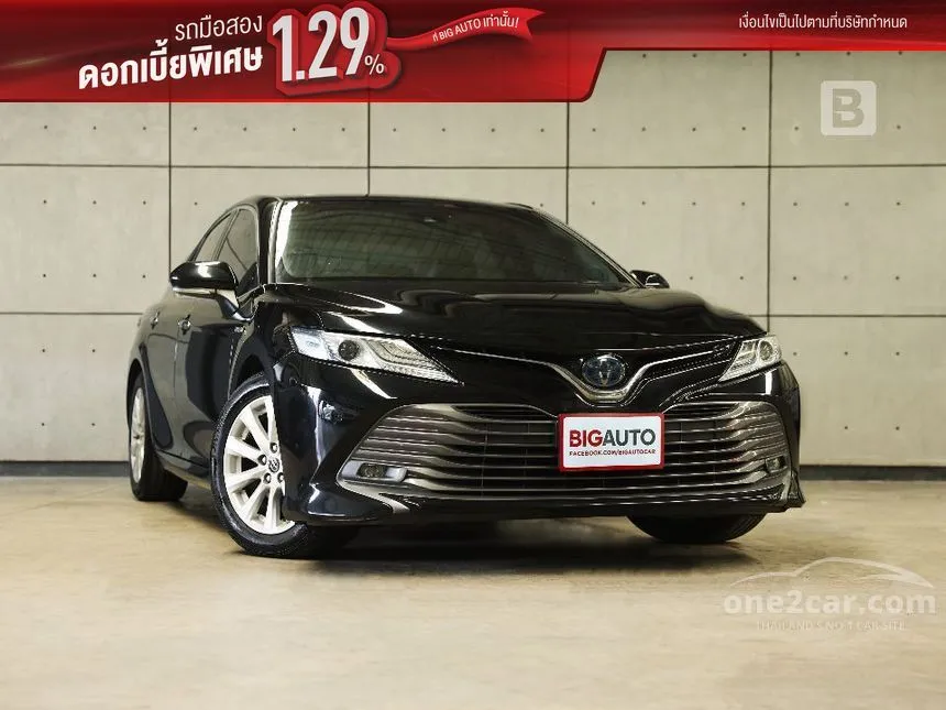 2019 Toyota CAMRY Hybrid Premium Sedan