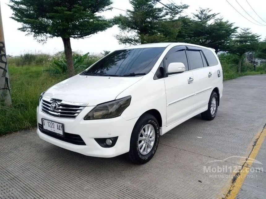 2013 Toyota Kijang Innova V MPV