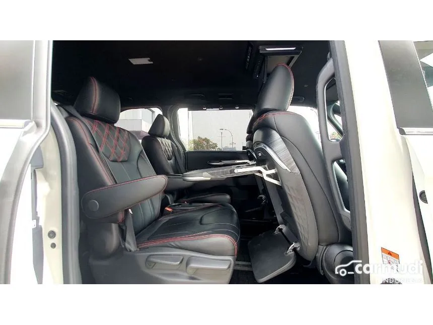 2023 Toyota Voxy (Premium Color) MPV