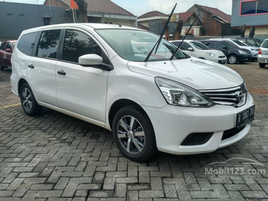 Jual Mobil Nissan Grand Livina 2016 SV 1.5 di Jawa Barat 