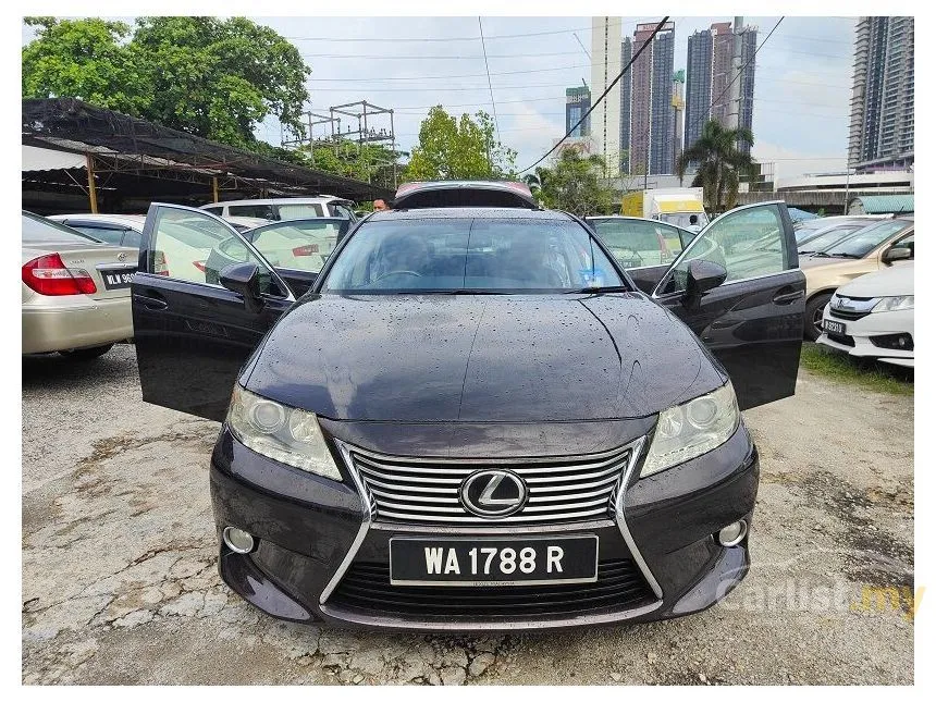 2014 Lexus ES250 Luxury Sedan