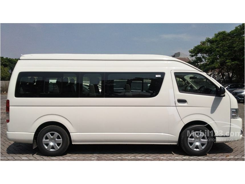 harga toyota hiace commuter 2019