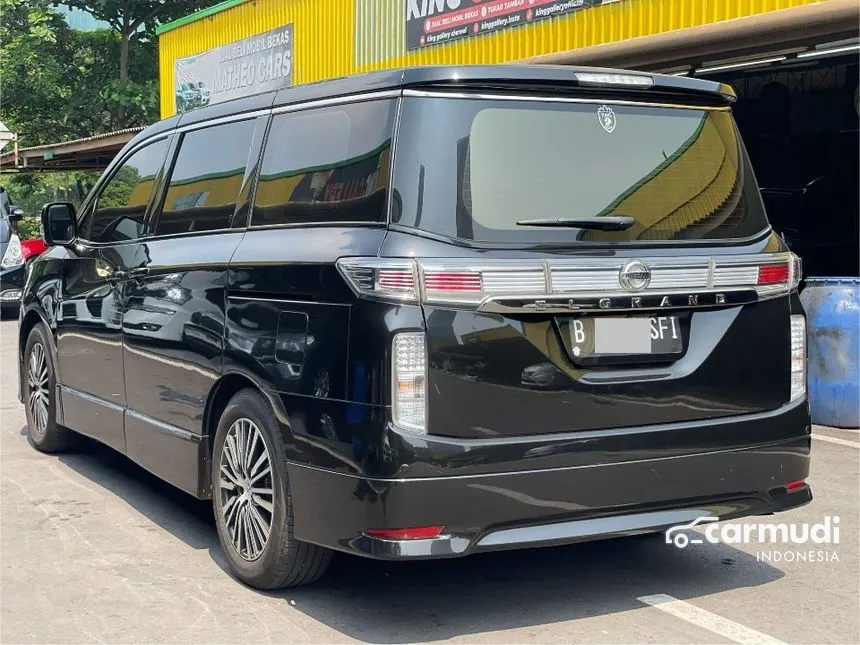 2014 Nissan Elgrand Highway Star MPV