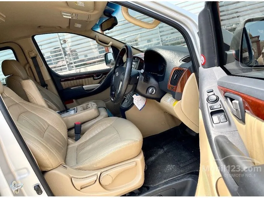 2015 Hyundai H-1 Royale Next Generation MPV