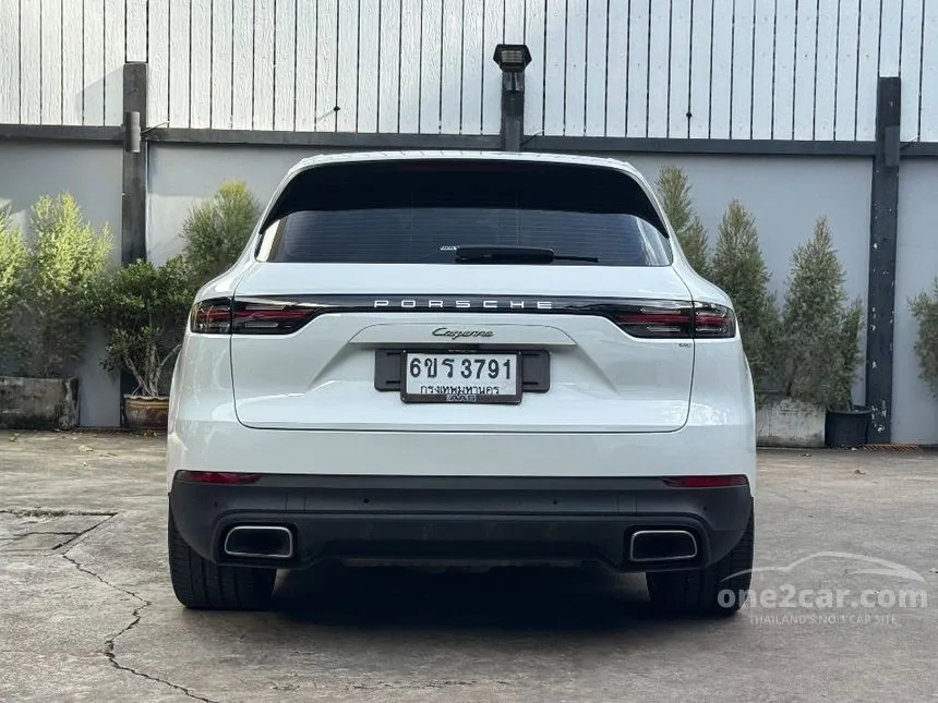 2021 Porsche CAYENNE E-Hybrid SUV