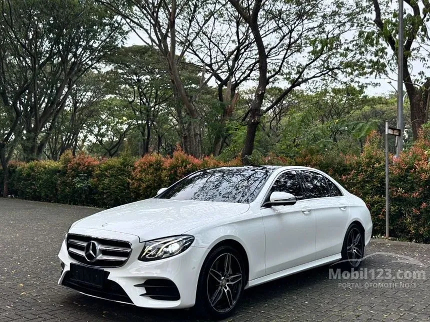2017 Mercedes-Benz E300 AMG Line Sedan