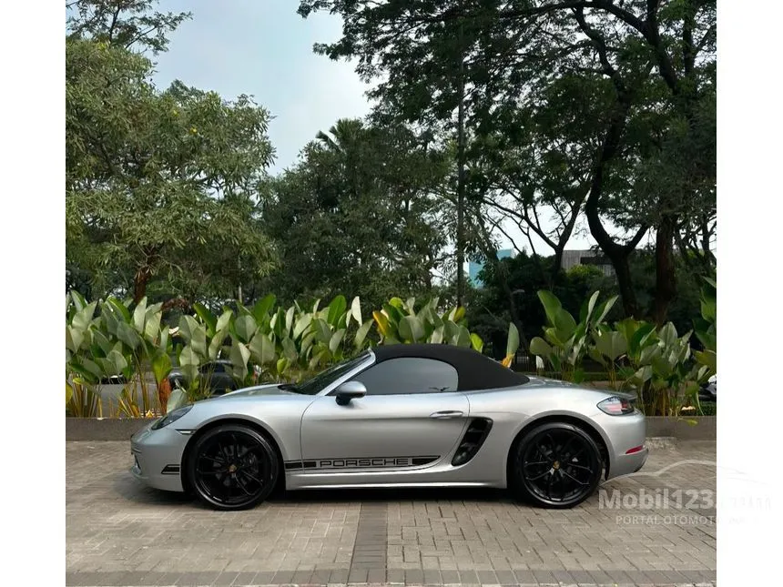 2025 Porsche 718 Boxster Convertible