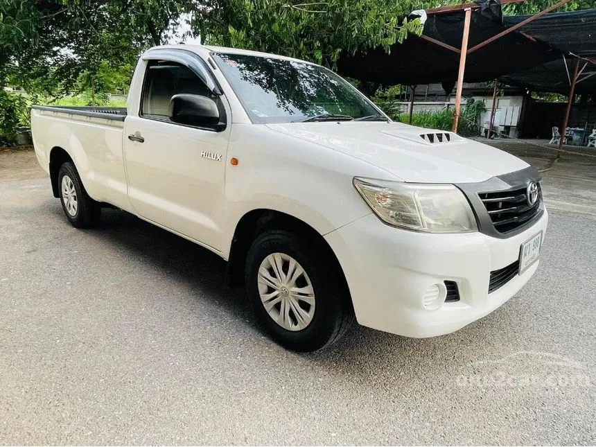 2013 Toyota Hilux Vigo J Pickup