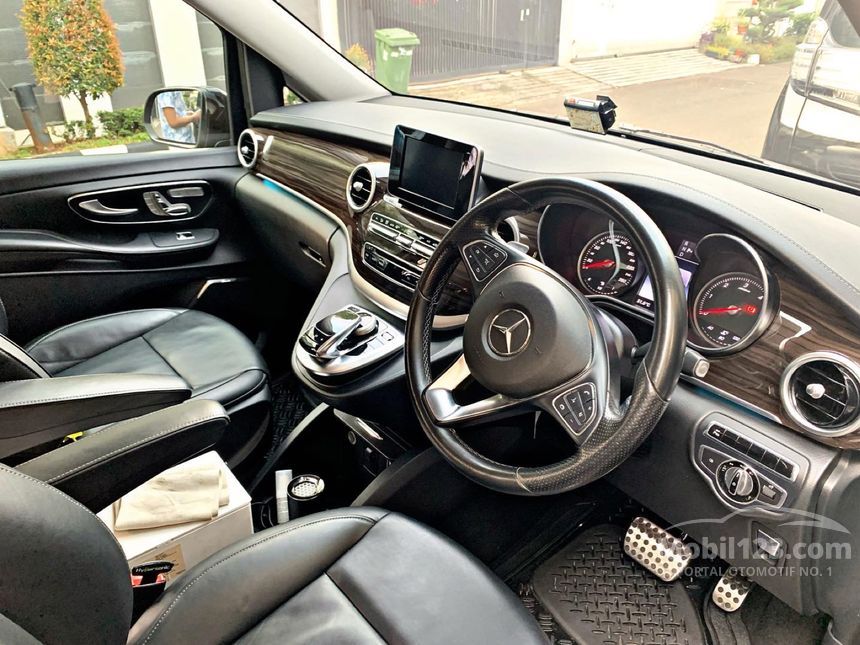 2016 Mercedes-Benz V220 d Van Wagon