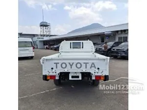 2025 Toyota Hilux Rangga 2.0 Standard Flat Deck Pickup