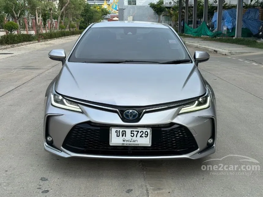 2024 Toyota Corolla Altis Hybrid Premium Sedan
