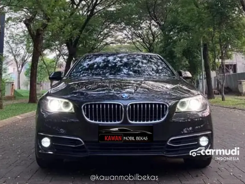 2016 BMW 520i Luxury Sedan