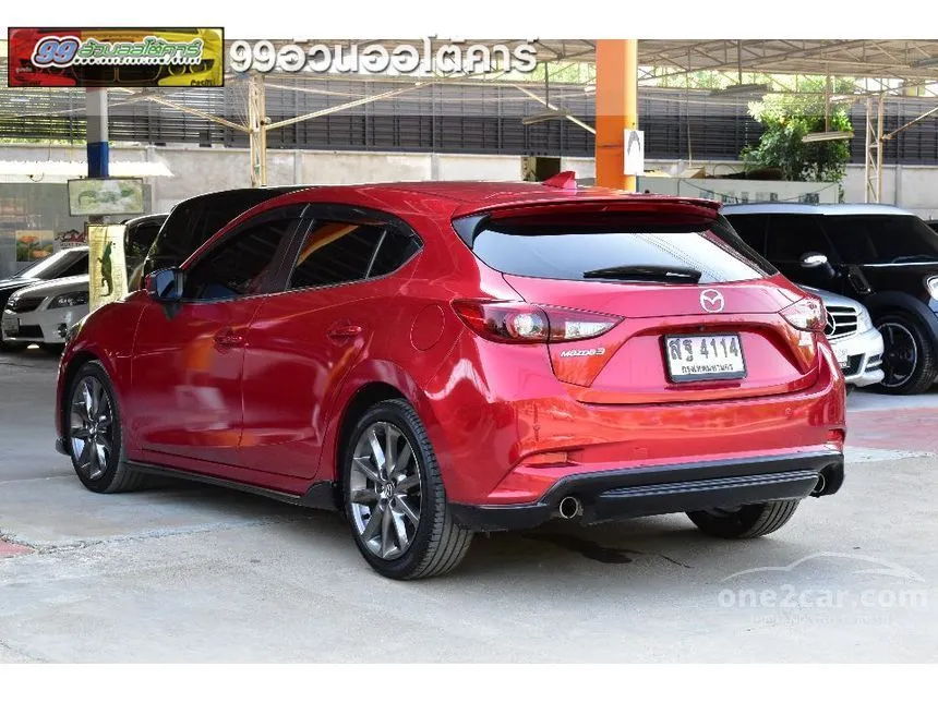 2017 Mazda 3 S Sports Hatchback