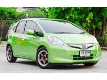 2013 Honda Jazz 1.3 (ปี 08-14) Hybrid Hatchback AT