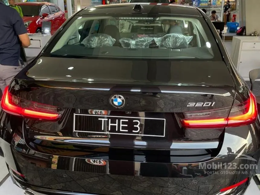 Jual Mobil BMW 320i 2023 Sport 2.0 di DKI Jakarta Automatic Sedan Hitam ...