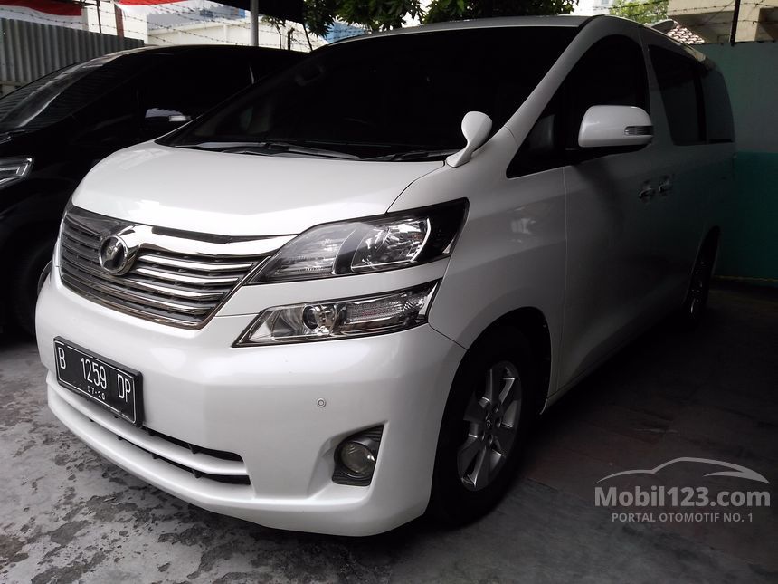 Toyota vellfire 2010