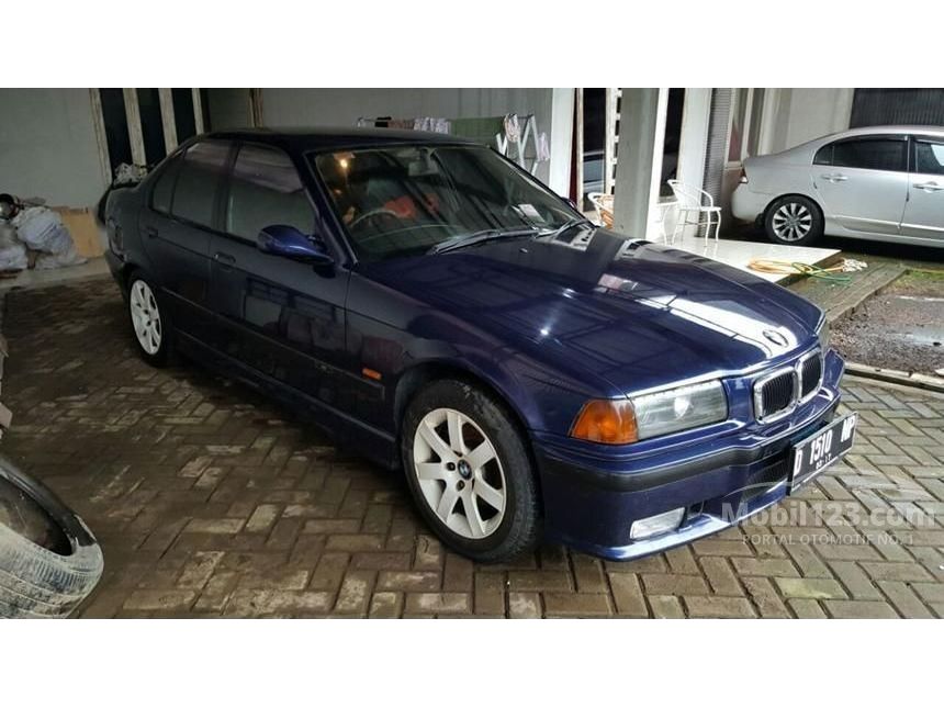  Jual  Mobil  BMW  323i  1997 E36  2 5 Manual 2 5 di Jawa Barat 