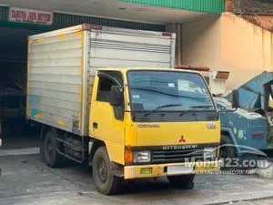 2003 Mitsubishi Colt Diesel 3.3 FE304 Truck