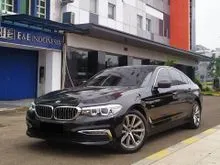 2018 BMW 520i 2.0 Luxury Sedan, Hitam, 520 i.