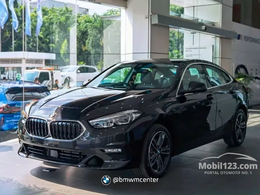 Jual Mobil BMW 218i 2024 Sport Line 1.5 di DKI Jakarta Automatic Gran Coupe Hitam Rp 895.000.000