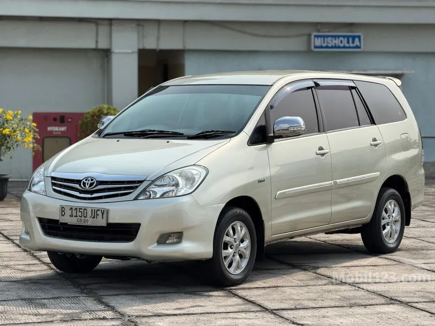 2010 Toyota Kijang Innova G MPV