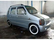 2001 Suzuki Karimun 970 DX Hatchback