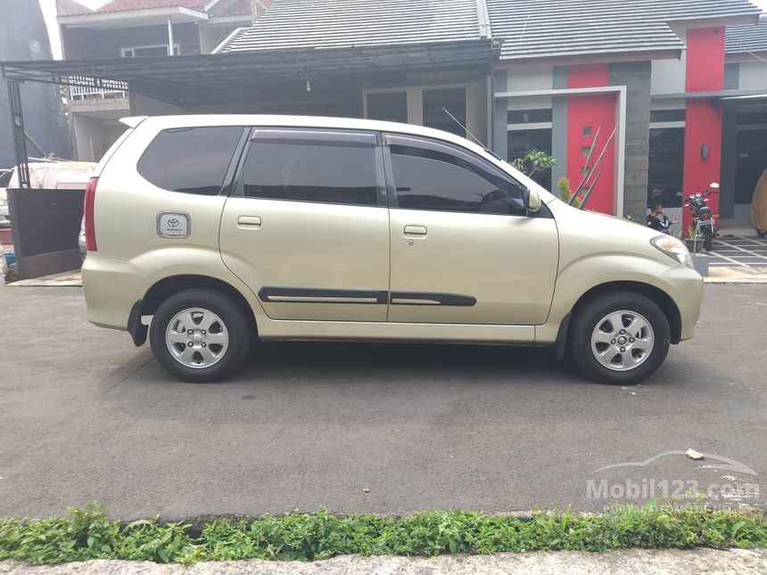 Jual Mobil  Toyota Avanza  2004 G 1 3 di Jawa  Barat  Manual 