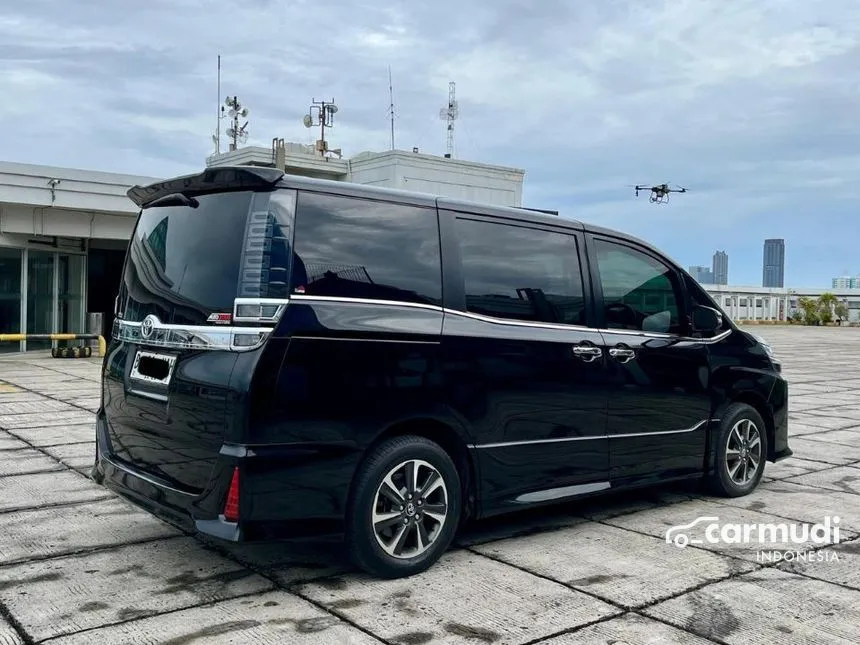 2018 Toyota Voxy Wagon