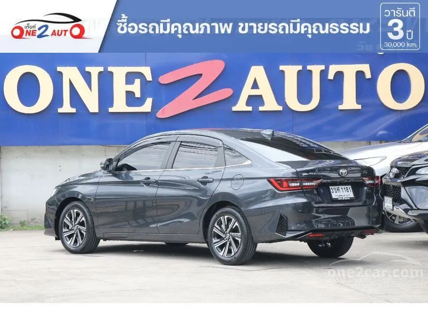 2023 Toyota Yaris Ativ Premium Sedan