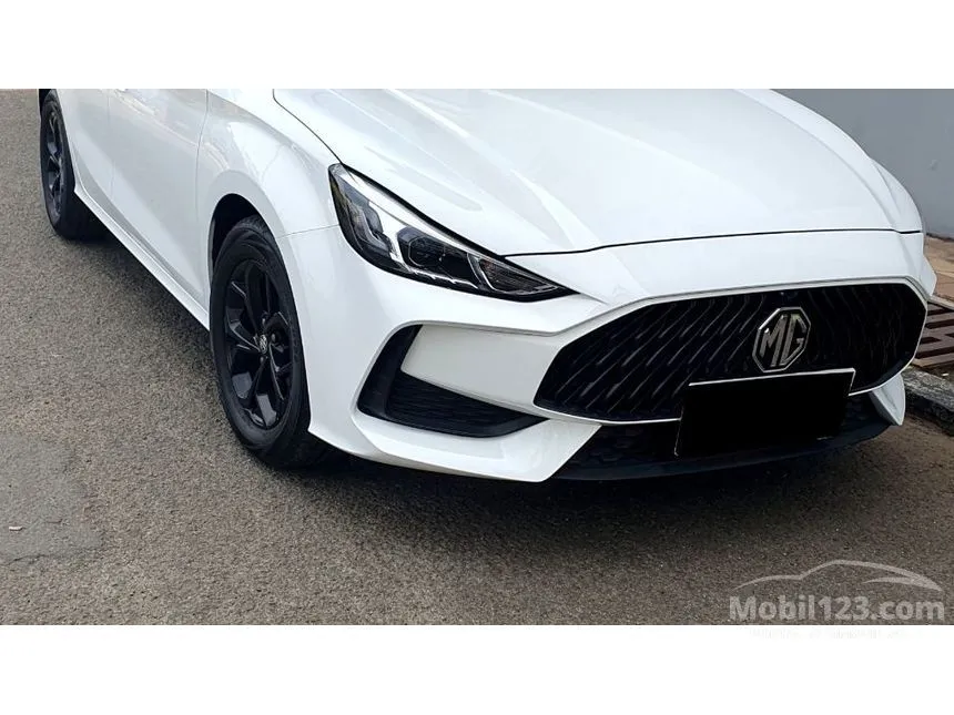 2025 MG 5 GT Activate Sedan