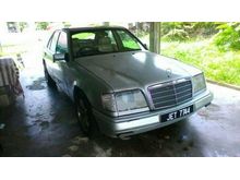 1993 Mercedes-Benz E230 2.3 Masterpiece Sedan (A)