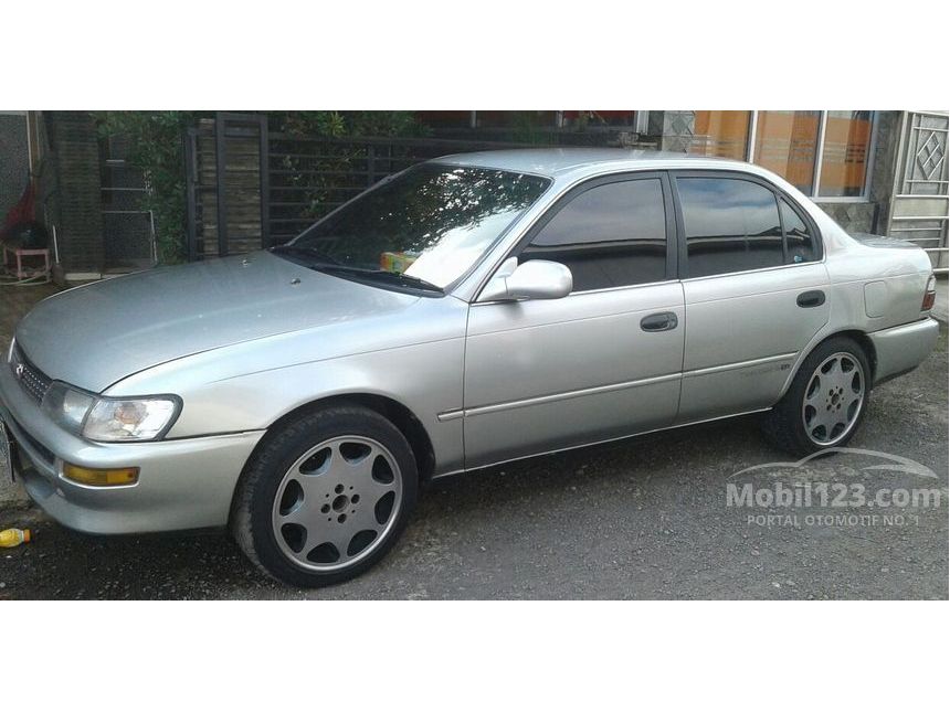 1992 Toyota Corolla Sedan