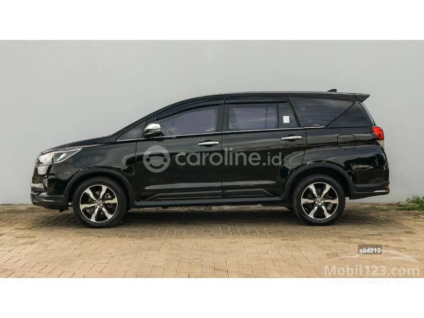 2021 Toyota Kijang Innova Venturer MPV