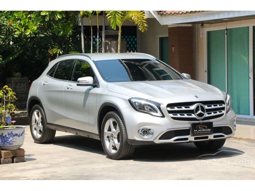 2019 Mercedes-Benz GLA200 Urban SUV
