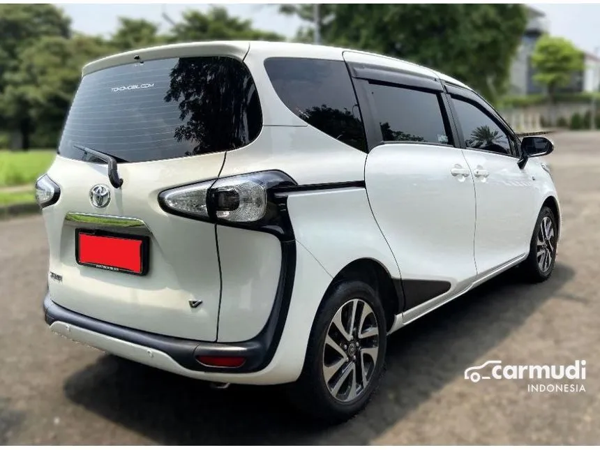 2018 Toyota Sienta V MPV