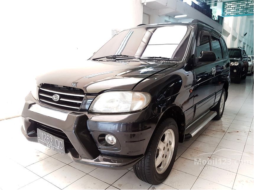 Jual Mobil Daihatsu Taruna 2001 CSX 1.5 di Jawa Timur Manual SUV Hitam