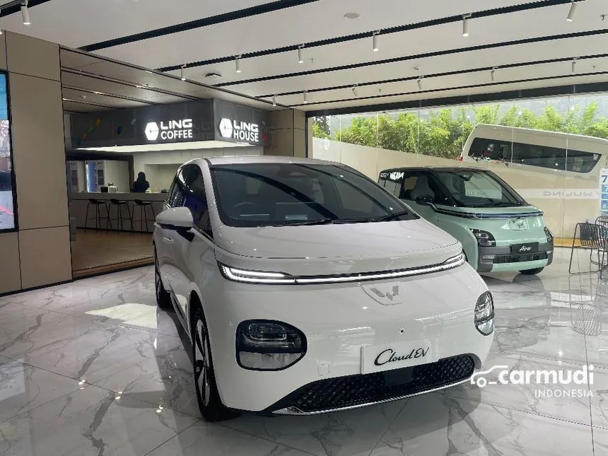 2024 Wuling Cloud EV EV Hatchback