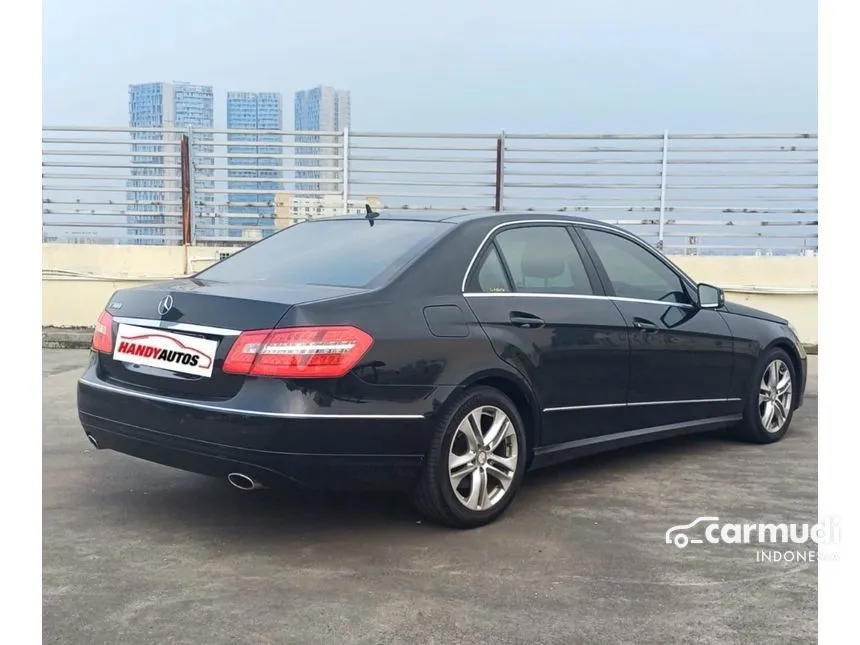 2009 Mercedes-Benz E300 Avantgarde AMG Sedan