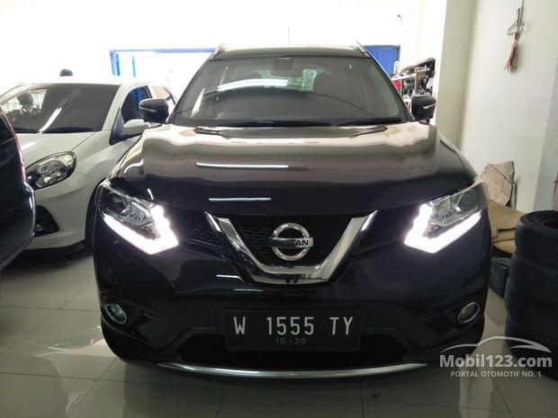 Nissan X trail Mobil bekas dijual di Sidoarjo Jawa timur 