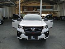 2020 Toyota Fortuner 2.4 TRD SUV