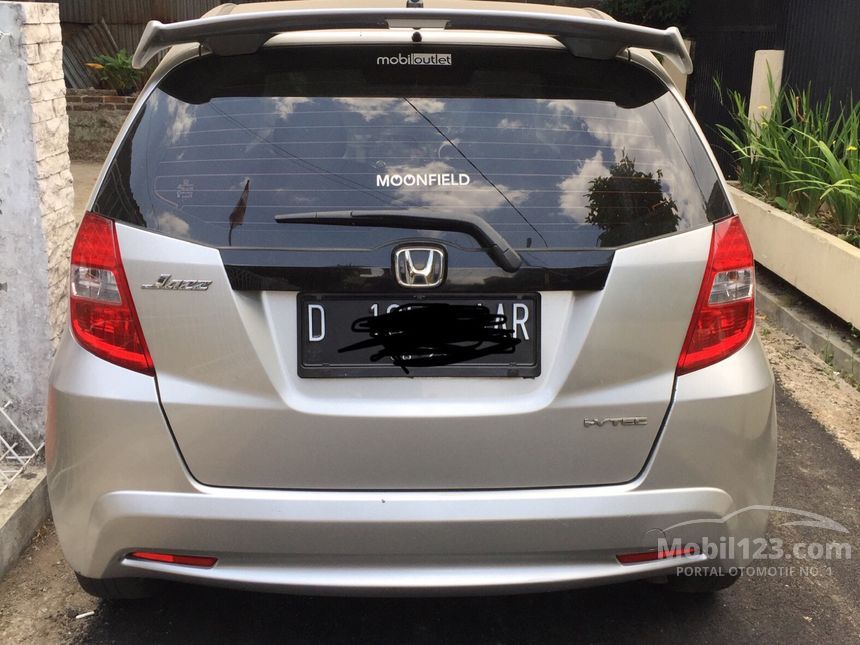 2013 Honda Jazz S Hatchback