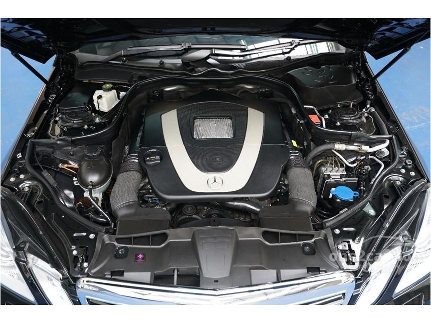 2010 Mercedes-Benz E300 3.0 W212 (ปี 10-16) Avantgarde Sports Sedan AT ...