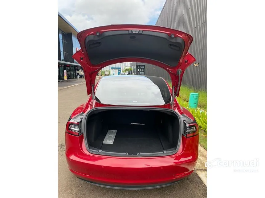 2019 Tesla Model 3 Standard Range Sedan