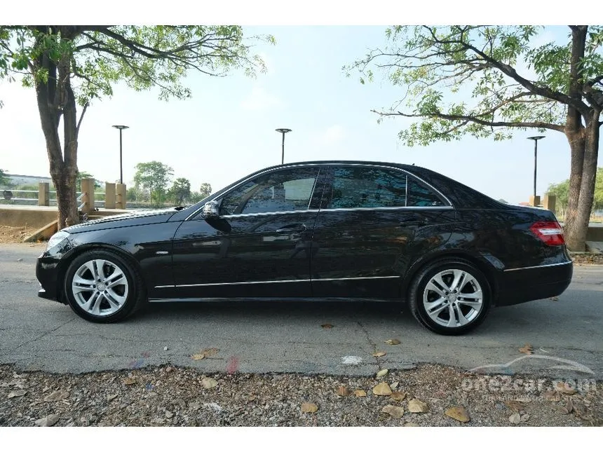 2010 Mercedes-Benz E250 Elegance CDI BlueEFFICIENCY Sedan