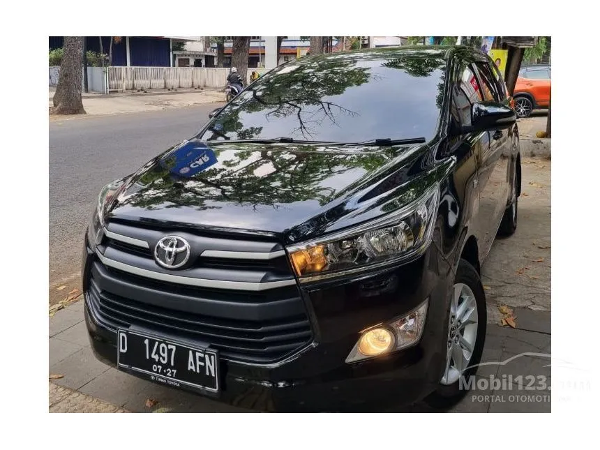 Jual Mobil Toyota Kijang Innova 2017 G 2.0 di Jawa Barat Manual MPV Hitam Rp 258.000.000