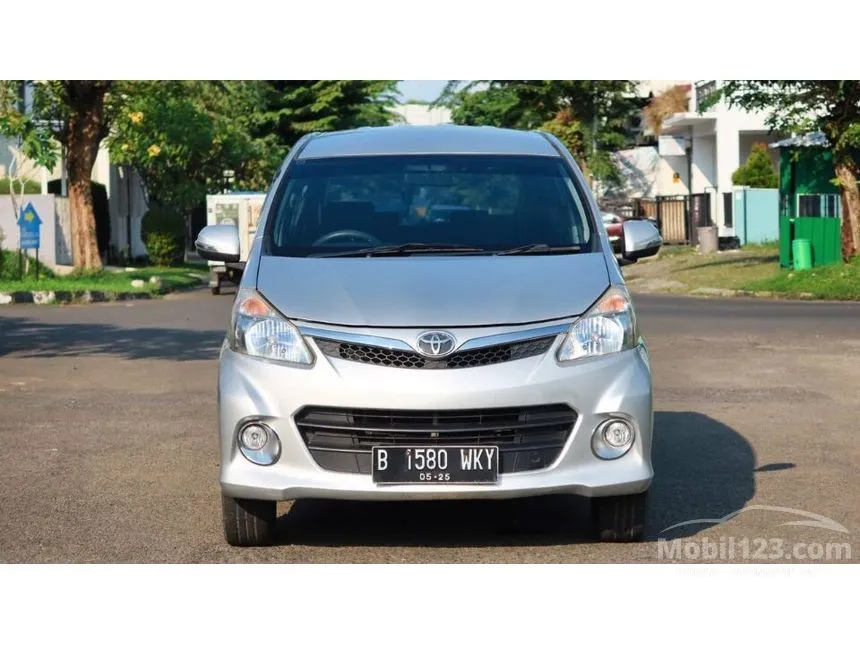 Jual Mobil Toyota Avanza 2015 Veloz 1.5 di Banten Automatic MPV Silver Rp 130.000.000