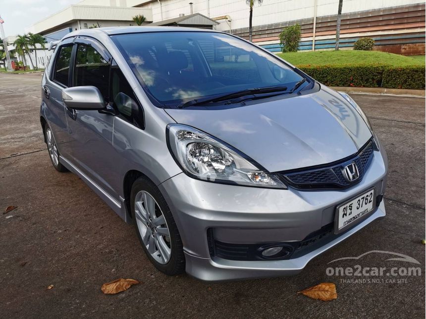 Honda Jazz 2012 JP 1.5 in ภาคตะวันออก Automatic Hatchback สีเงิน for ...