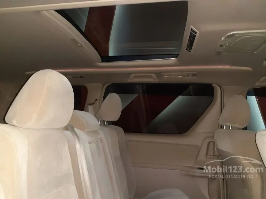 2010 Toyota Alphard X MPV