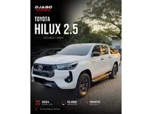 2024 Toyota Hilux 2.4 V Double Cab 4X4 Pickup White on Black Putih d