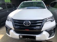 2017 Toyota Fortuner 2.4 TRD SUV